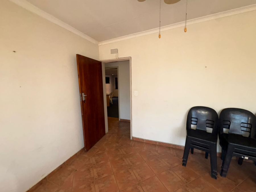 6 Bedroom Property for Sale in Bodorp North West